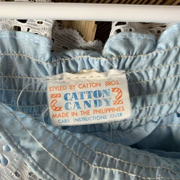 Vintage Romper Blue with Lamb and Lace size 18 mo - 2T 1970's Childrens Clothes - Picture 3 of 6